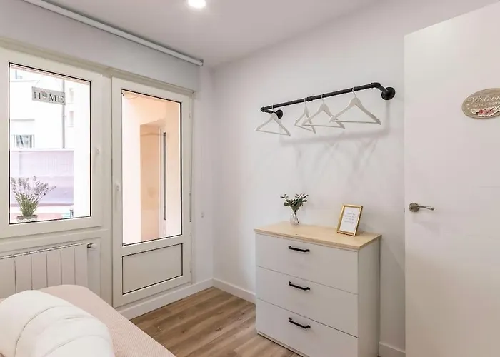 Old Town At Your Feet! Terrace And Private Parking Апартаменты