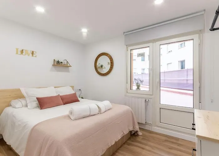 Old Town At Your Feet! Terrace And Private Parking *